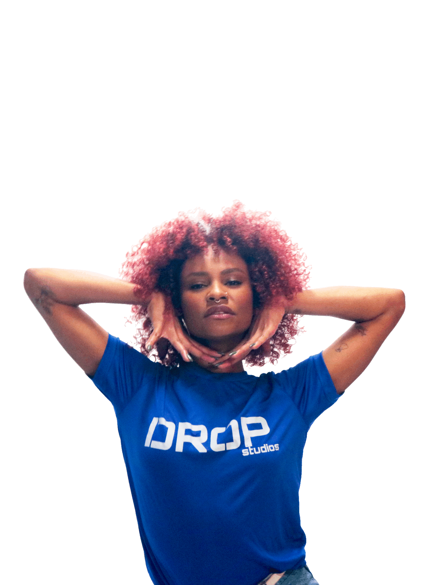 Talita Lima in a blue DROP t-shirt, hands behind her head